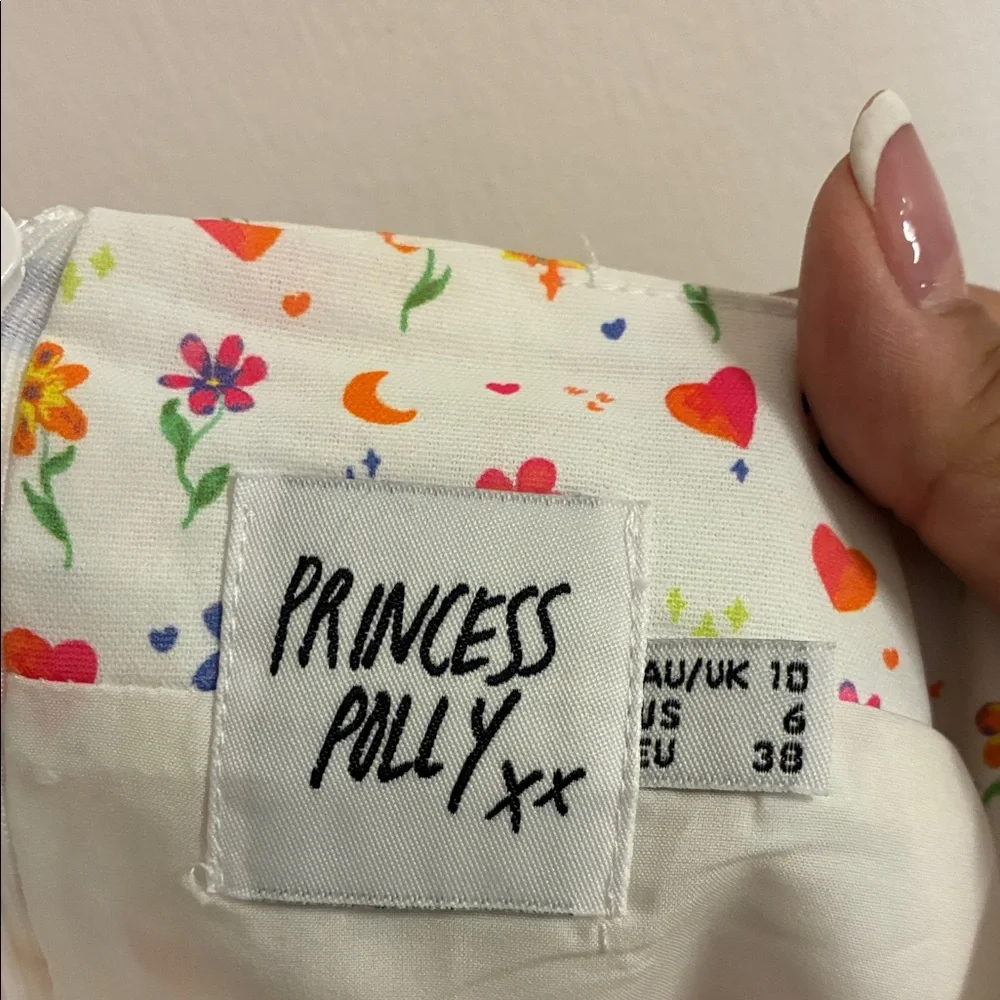 Princess Polly White Floral Mini Skirt in Sz 6